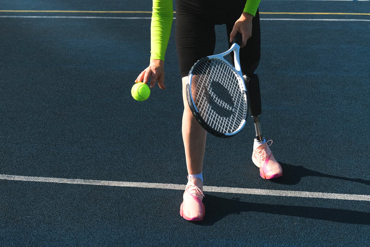Cours de tennis collectif au TC US Ormesson - Arrière-plan page tarifs et inscription